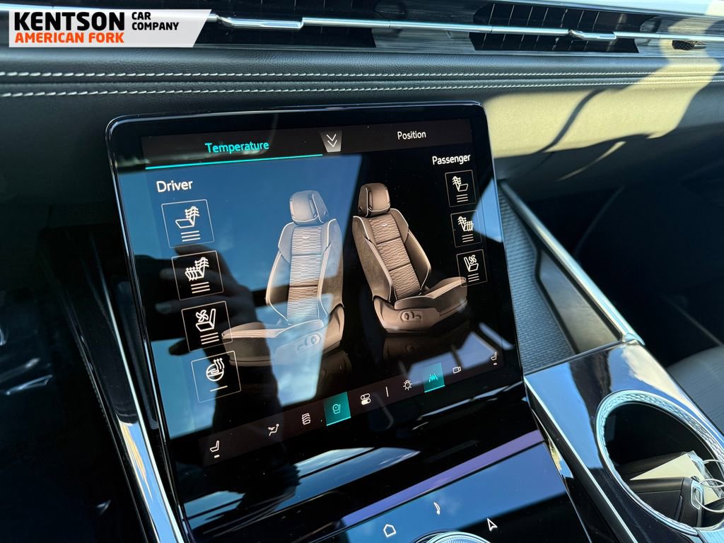 Used 2025 Cadillac Escalade ESV Sport image 30