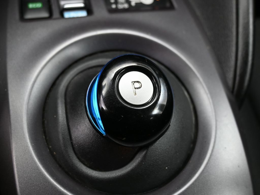 Used 2023 Nissan Leaf S image 27