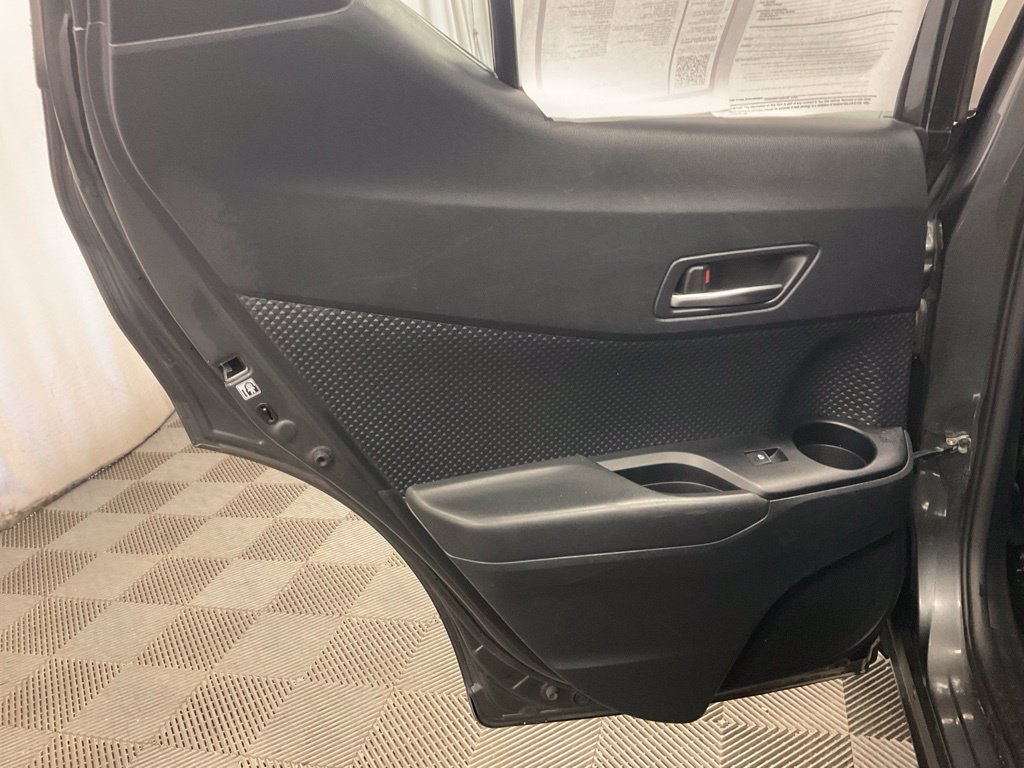 Used 2018 Toyota C-HR XLE FWD image 33