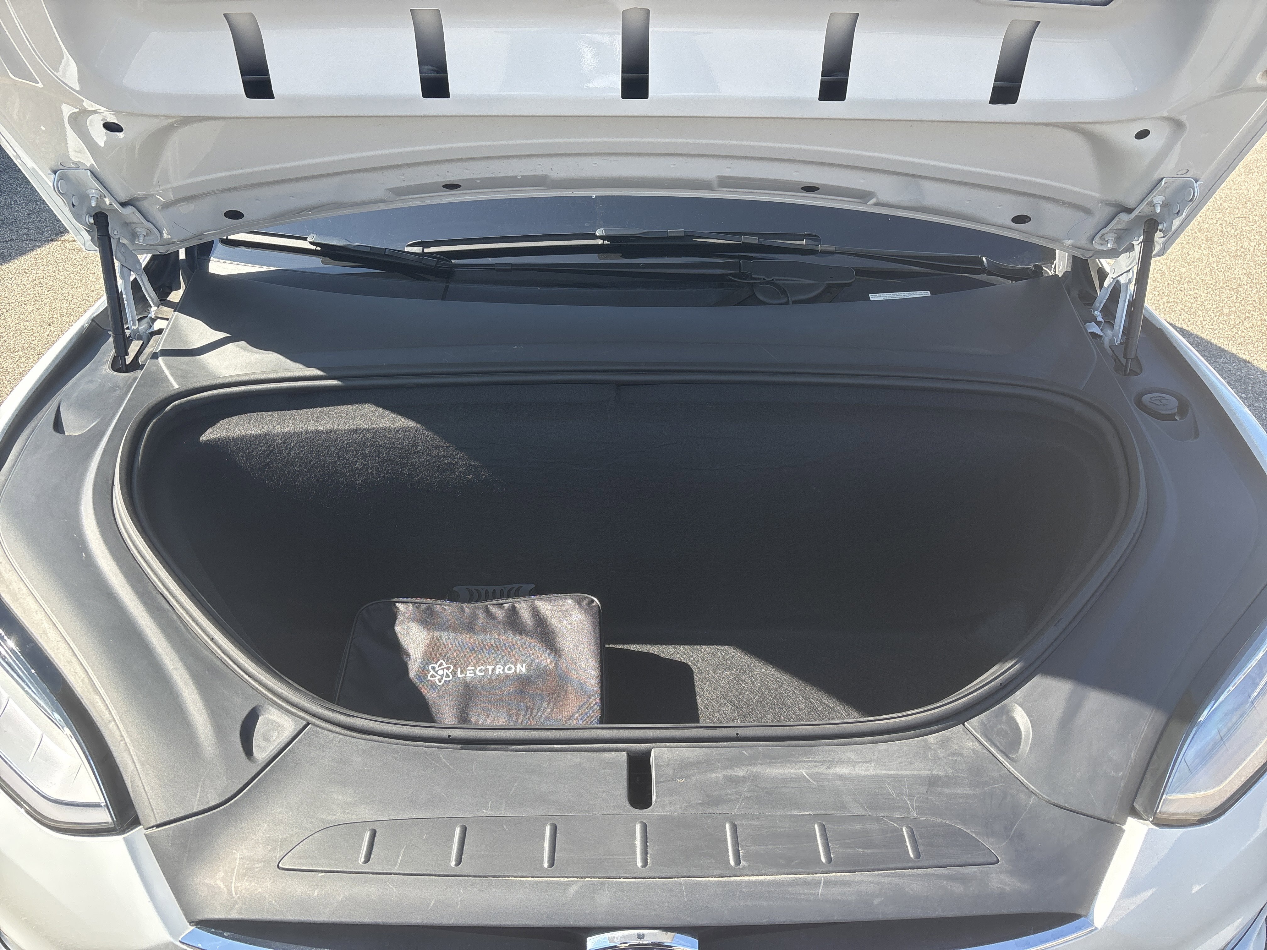 Used 2020 Tesla Model X Long Range image 13