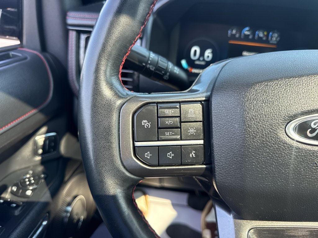 Used 2023 Ford Expedition Limited AWD/4WD image 39