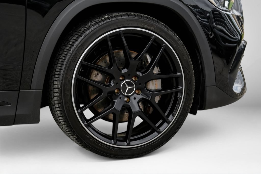 Used 2022 Mercedes-Benz GLA 45 AMG 4MATIC w/ Parking Assistance Package image 67