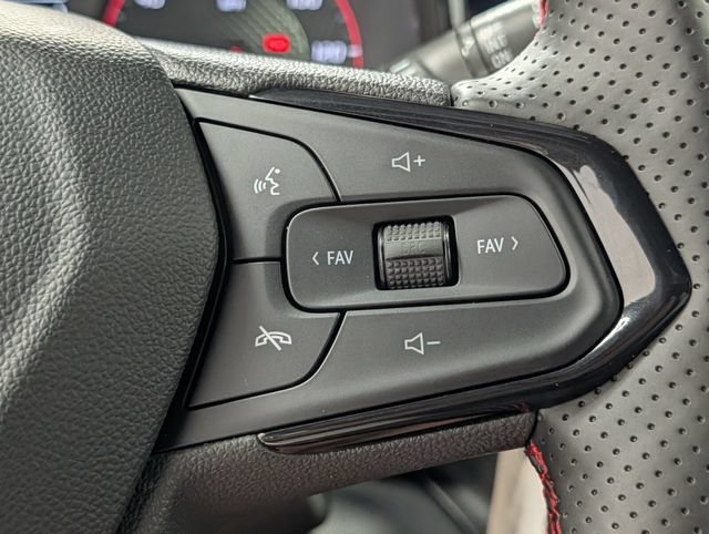 New 2026 Chevrolet Trax RS w/ Sunroof Package FWD image 20
