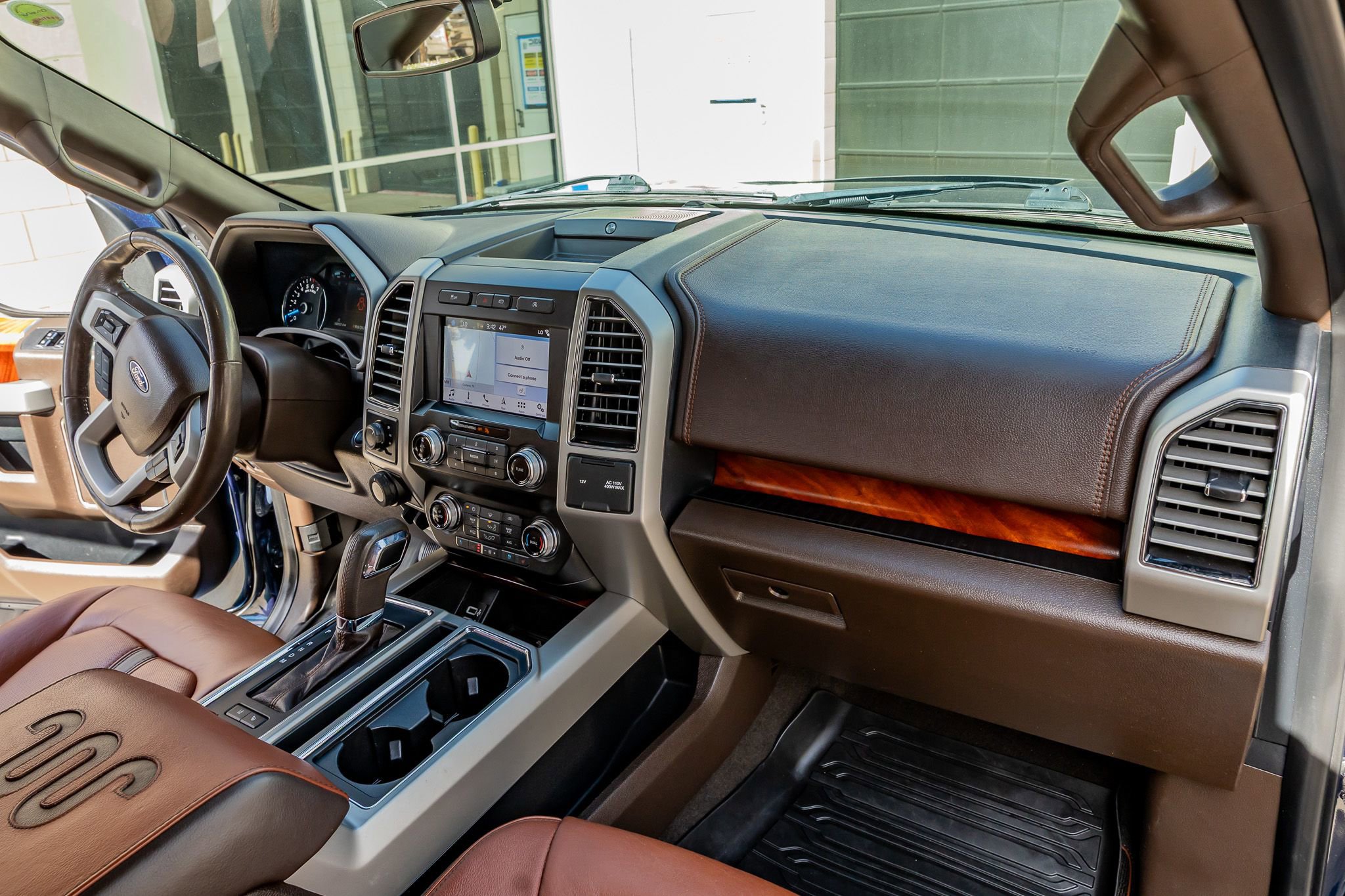 Used 2019 Ford F150 King Ranch w/ Equipment Group 601A Luxury AWD/4WD image 19