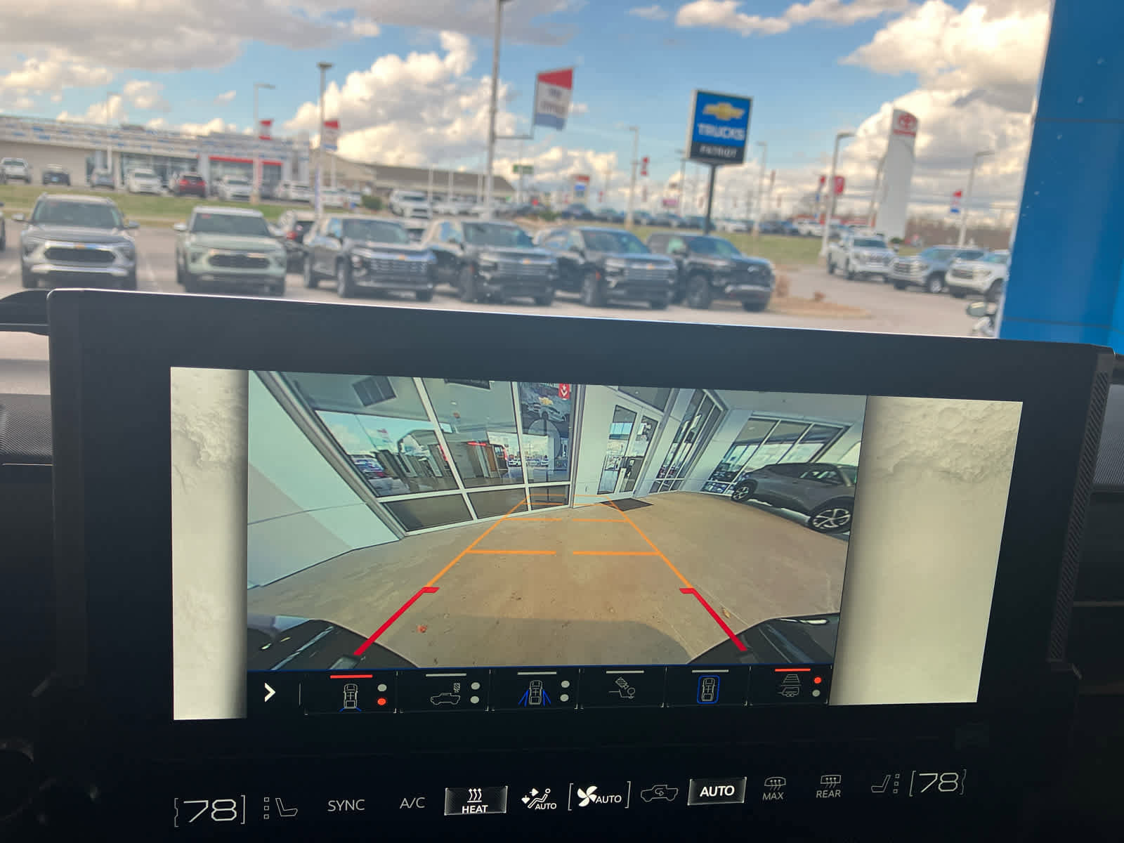 Used 2025 GMC Hummer EV 3X w/ Extreme Off-Road Package image 24