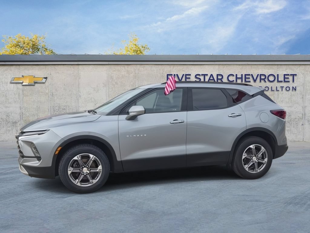 Used 2024 Chevrolet Blazer LT w/ Convenience Package FWD image 4