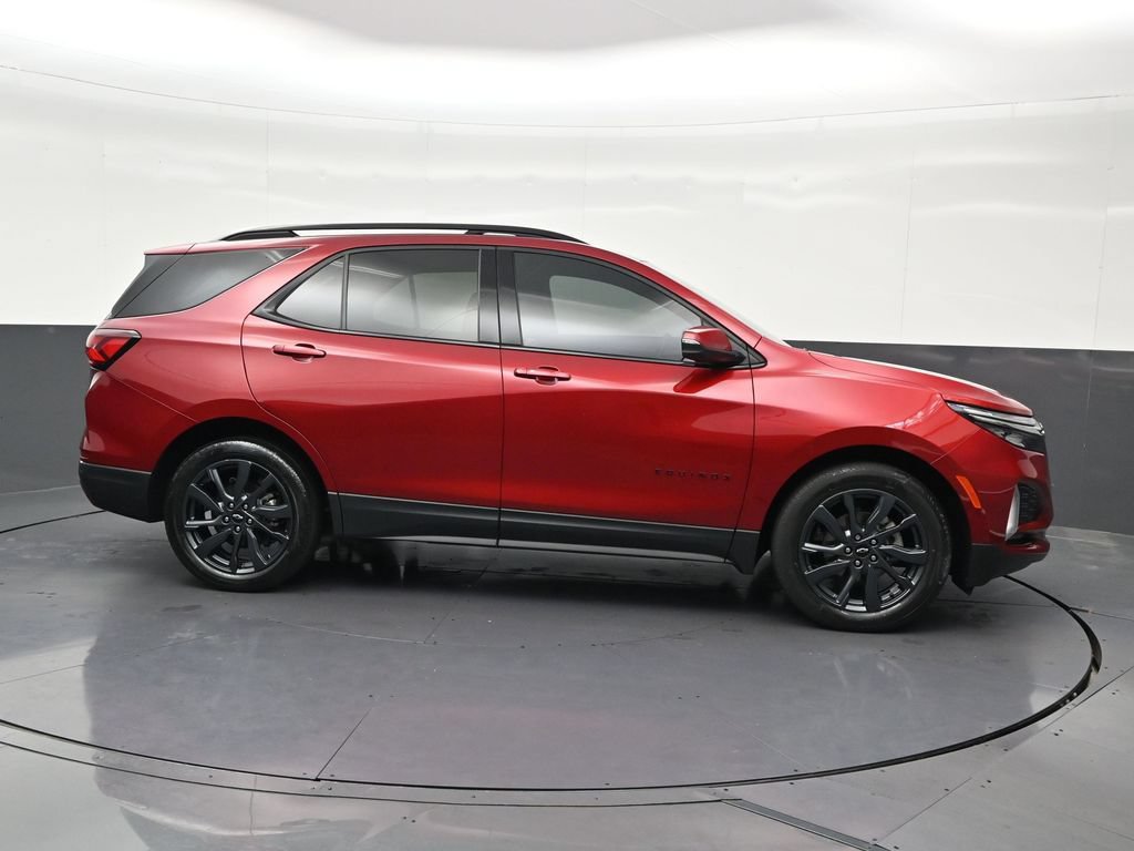 Used 2023 Chevrolet Equinox RS w/ RS Leather Package FWD image 7
