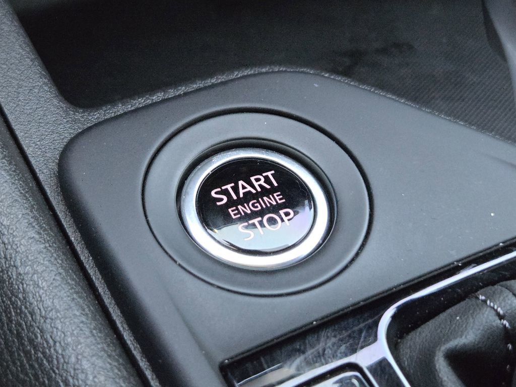Used 2025 Nissan Sentra S FWD image 21