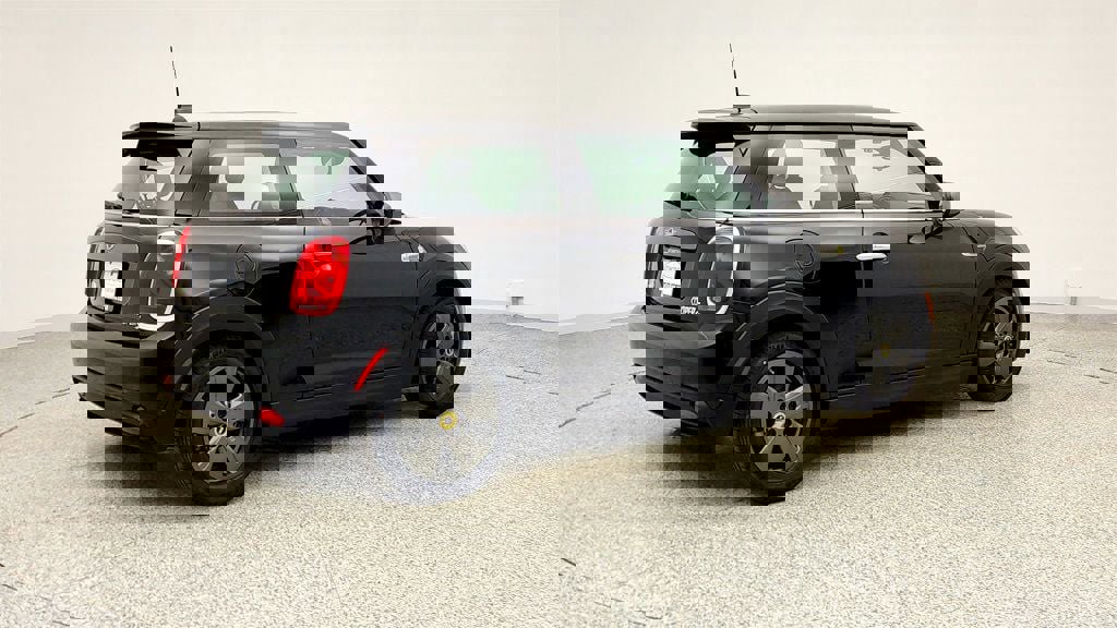 Used 2021 MINI Cooper SE w/ 6.5" Touchscreen Package image 5