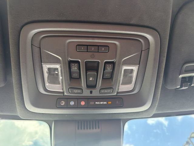 Used 2024 GMC Sierra 2500 Denali Ultimate AWD/4WD image 44
