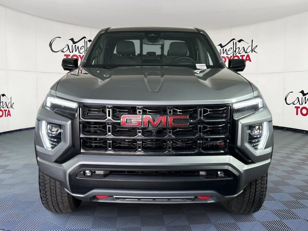 Used 2023 GMC Canyon AT4 w/ AT4 Premium Package AWD/4WD image 2