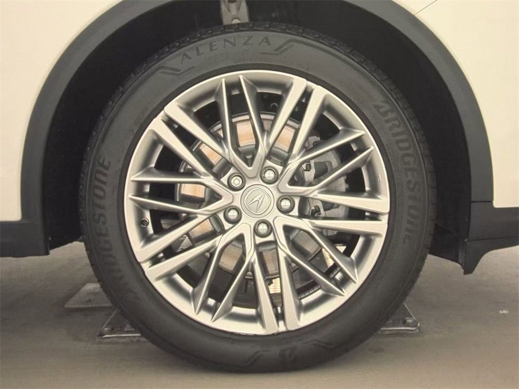 Used 2023 Acura MDX SH-AWD w/ Advance Package image 11