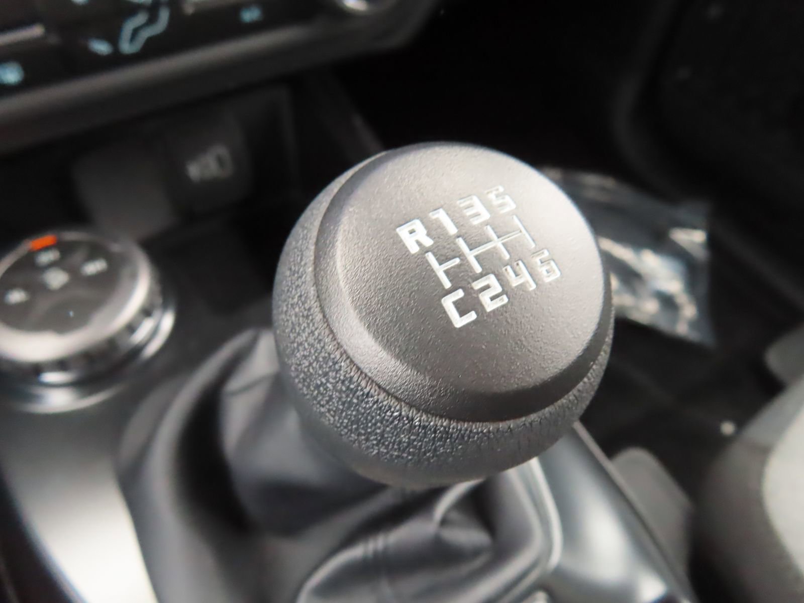 New 2026 Ford Bronco 2-Door image 15