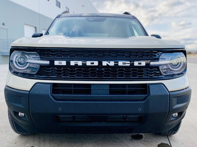 New 2025 Ford Bronco Sport Outer Banks w/ Outer Banks Tech Package+ image 2