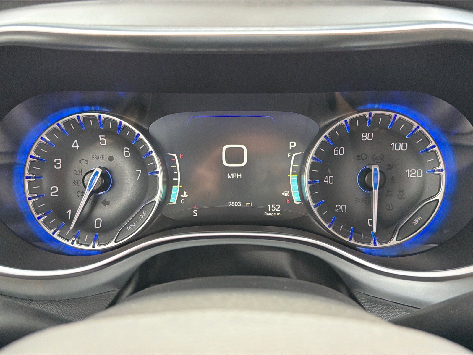 Used 2026 Chrysler Pacifica Limited image 16