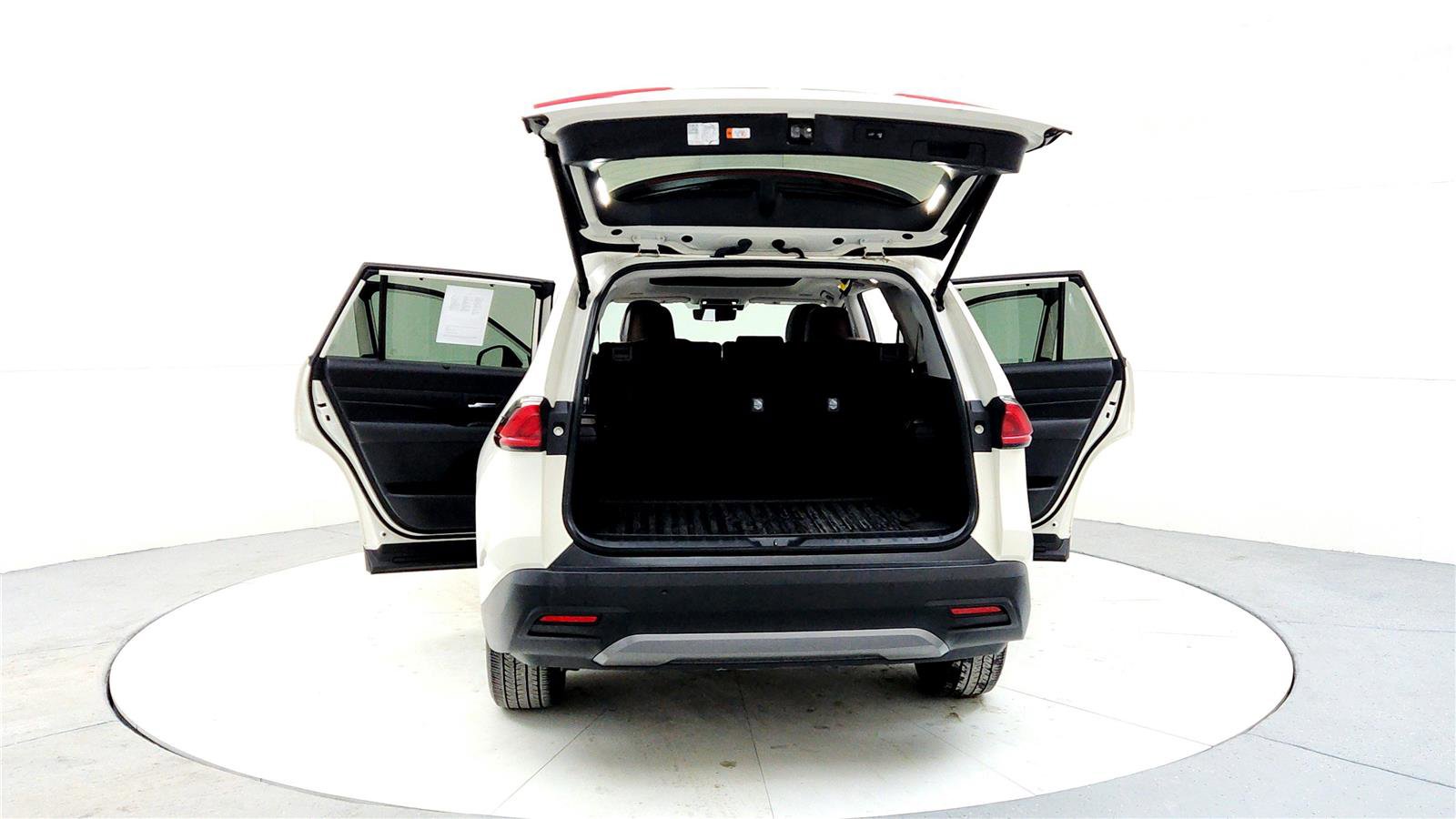 Used 2024 Toyota Grand Highlander Platinum image 11