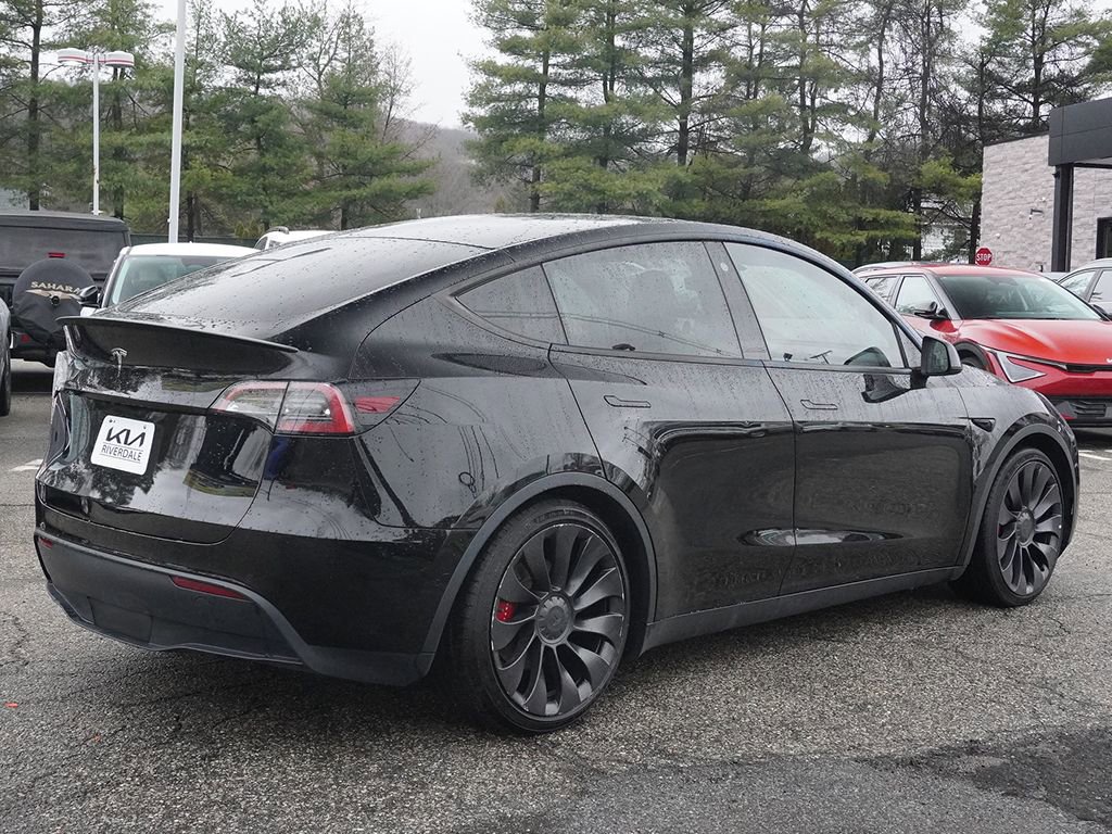 Used 2022 Tesla Model Y Performance image 10