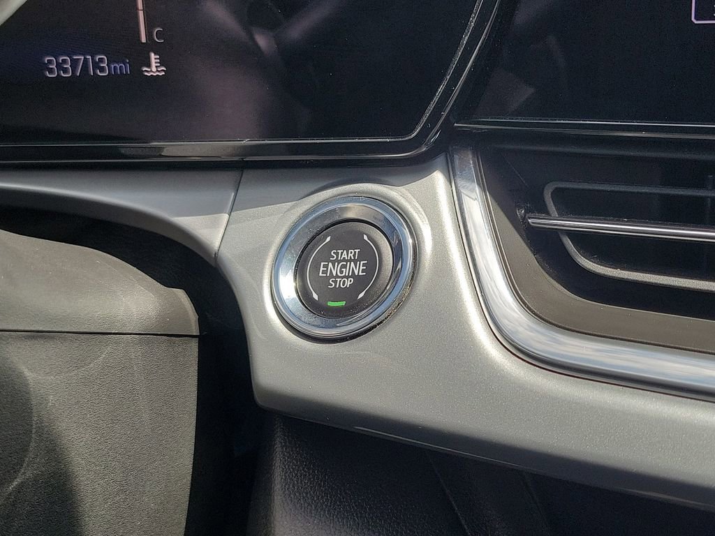 Used 2025 Chevrolet Trax LT w/ LT Convenience Package FWD image 34