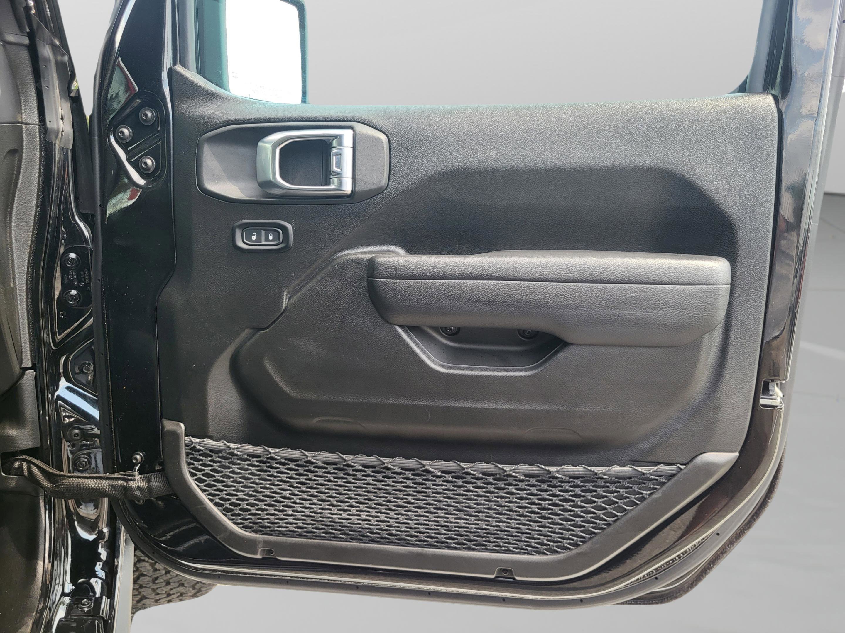 Used 2025 Jeep Wrangler Unlimited Rubicon 4xe w/ Convenience Group image 28