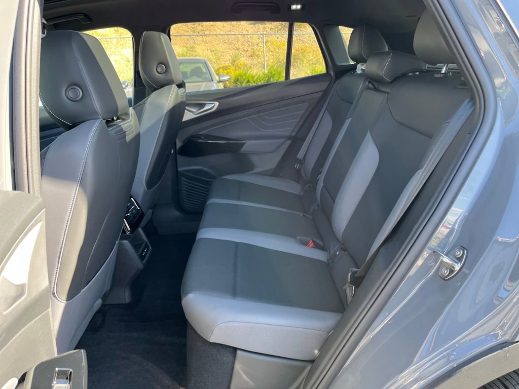 New 2025 Volkswagen ID.4 Pro S image 29