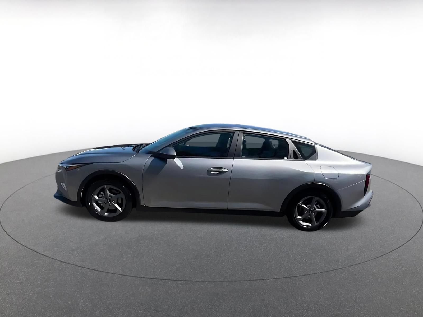 Used 2025 Kia K4 FWD image 9