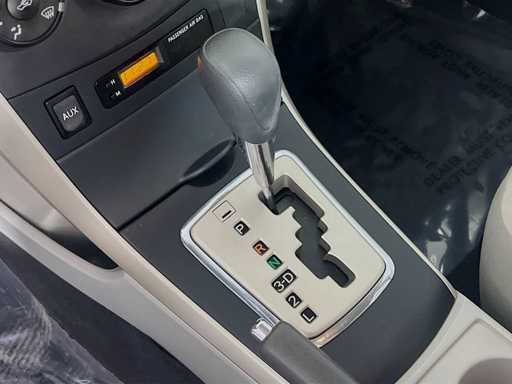 Used 2010 Toyota Corolla LE FWD image 14