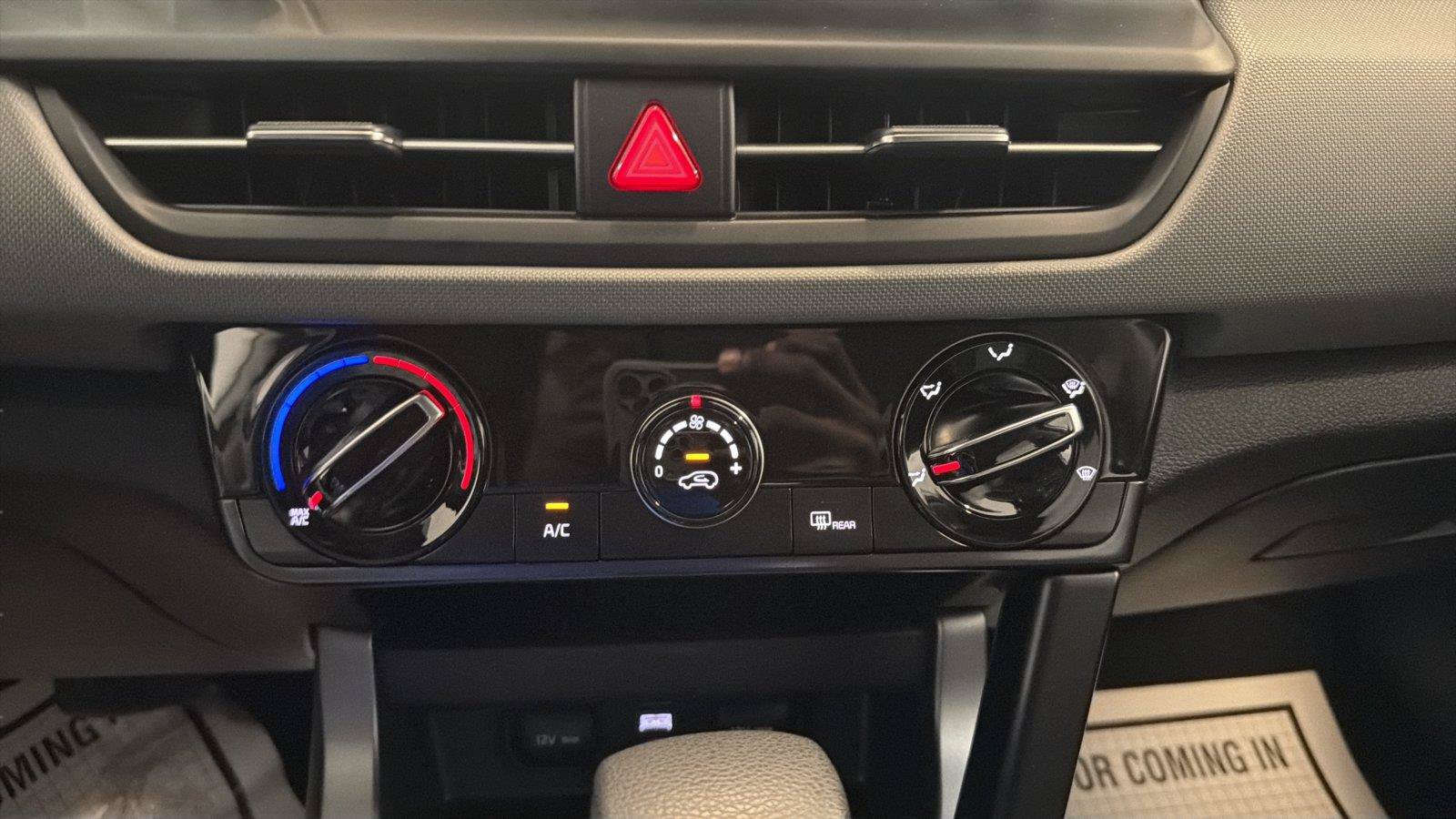Used 2024 Kia Seltos LX AWD/4WD image 18