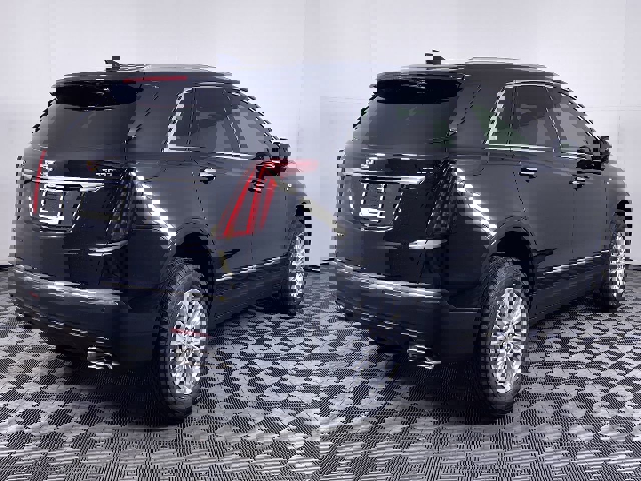 New 2026 Cadillac XT5 Luxury w/ LPO, Floor Liner Package image 19