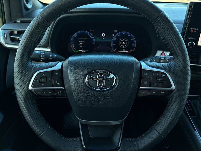 Certified 2026 Toyota Sienna Limited FWD image 23