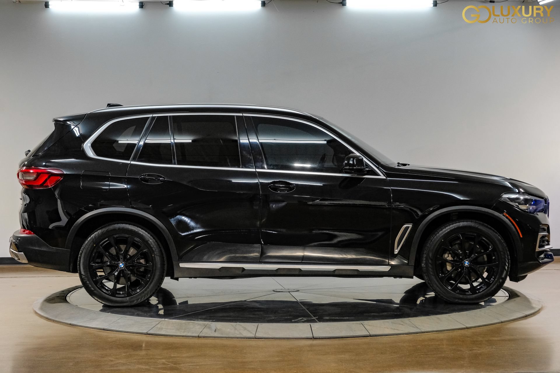 Used 2023 BMW X5 xDrive40i AWD/4WD image 9