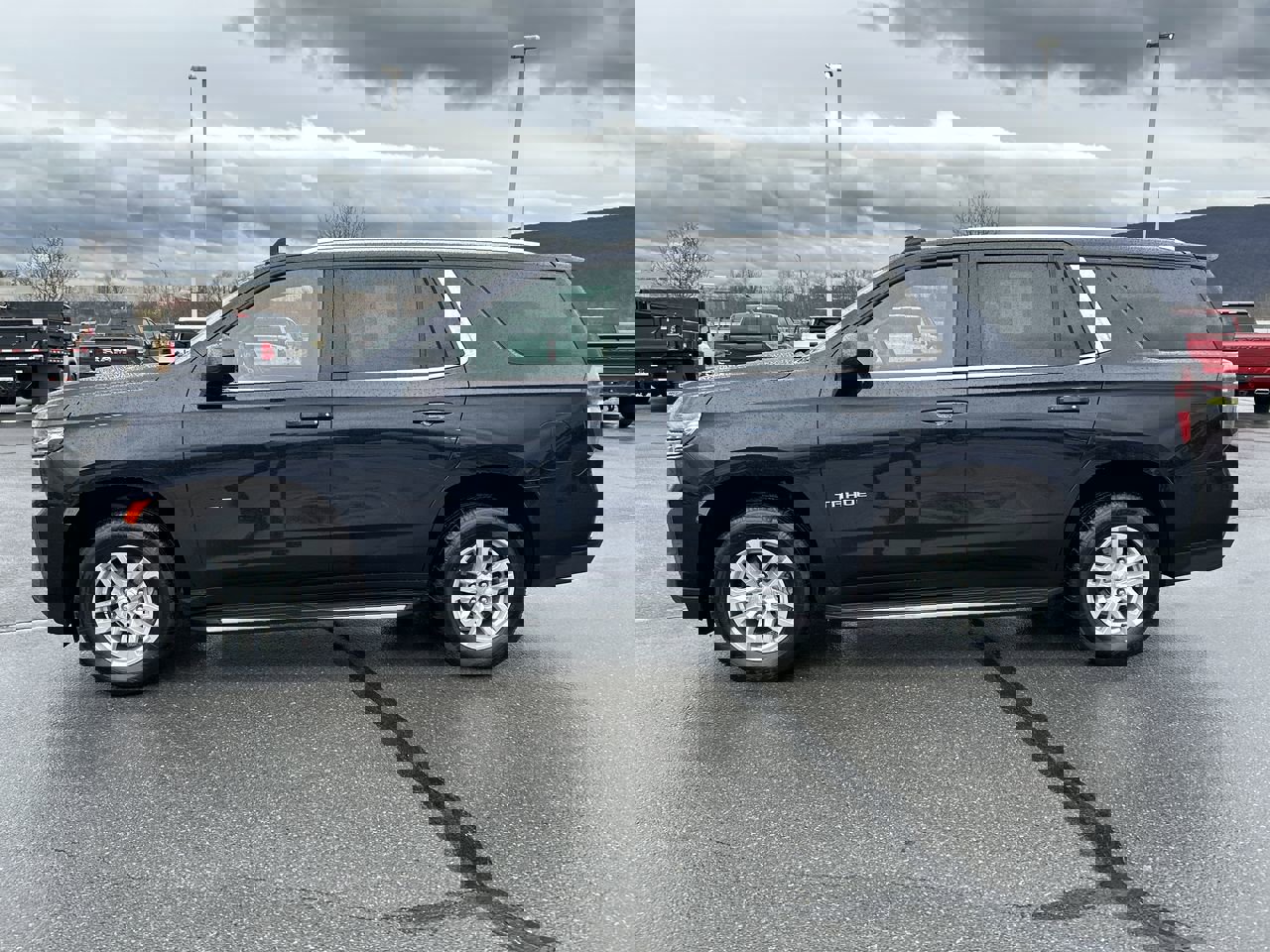 Used 2024 Chevrolet Tahoe LT image 4