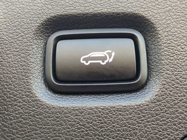 Used 2023 Hyundai Santa Fe Limited image 13
