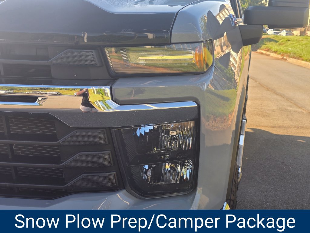 Certified 2024 Chevrolet Silverado 2500 LT w/ Convenience Package AWD/4WD image 6