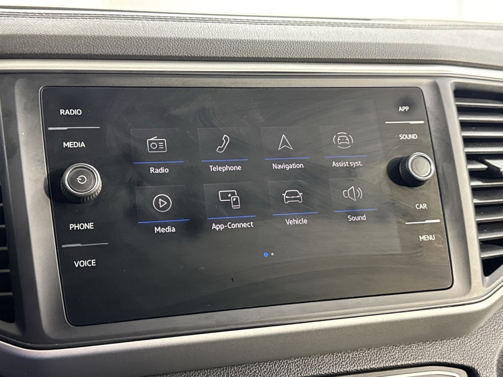 Used 2021 Volkswagen Atlas Cross Sport SE image 22