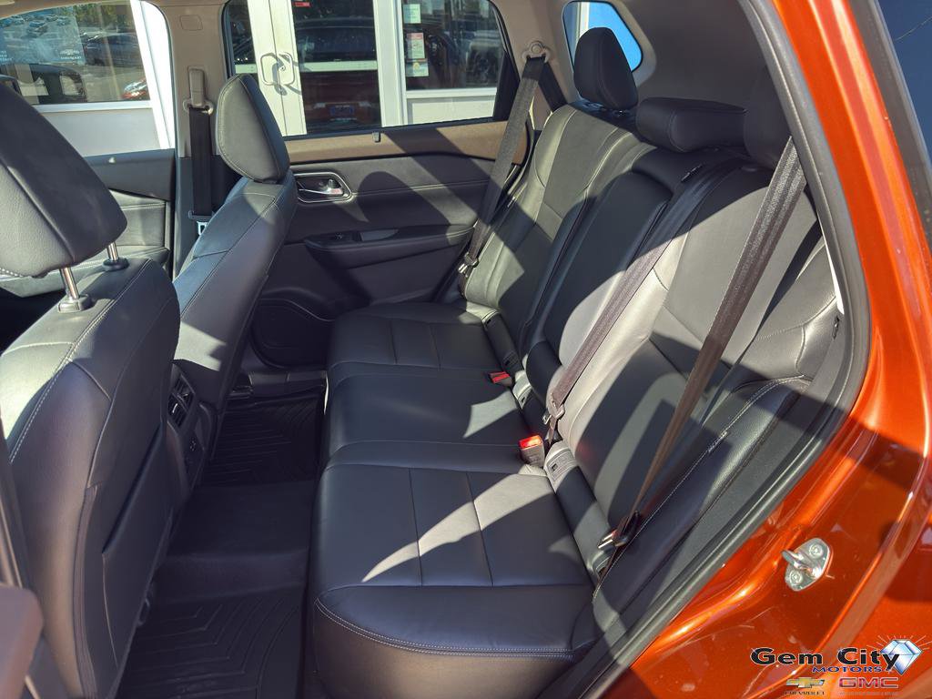 Used 2021 Nissan Rogue SL w/ Premium Package image 13