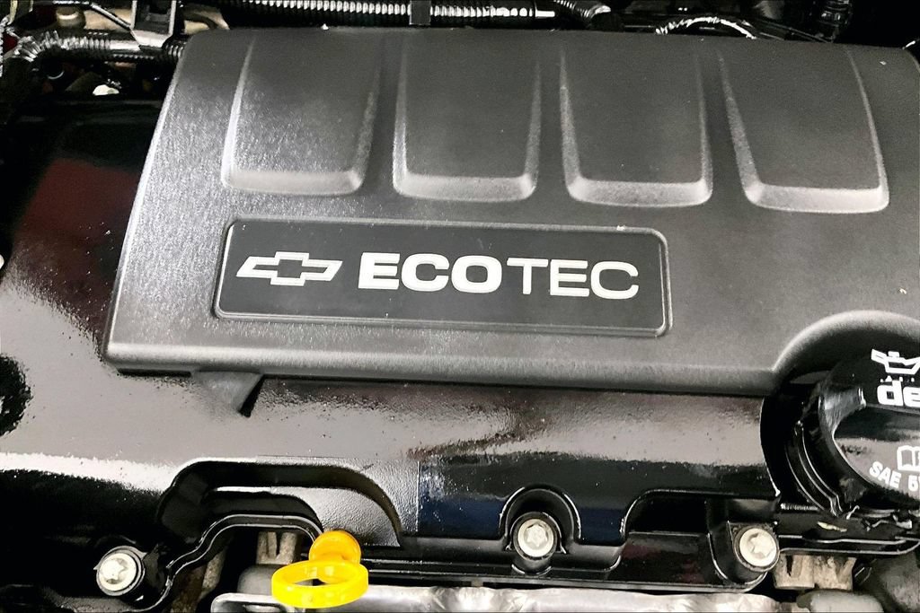 Used 2019 Chevrolet Sonic LT FWD image 30