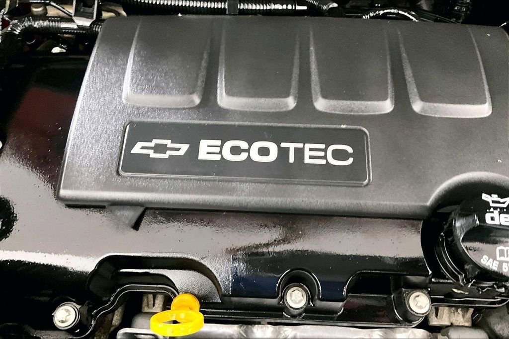 Used 2019 Chevrolet Sonic LT FWD image 30