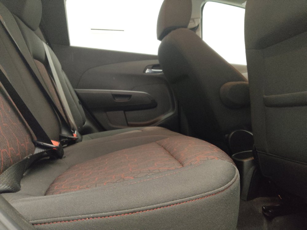 Used 2018 Chevrolet Sonic LT FWD image 19
