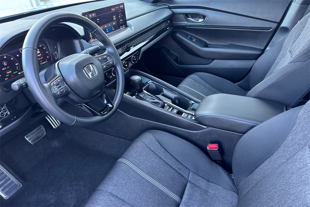 Certified 2025 Honda Accord Sport image 9