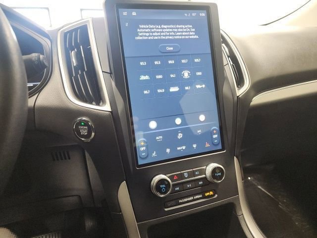 Used 2022 Ford Edge SEL AWD/4WD image 27