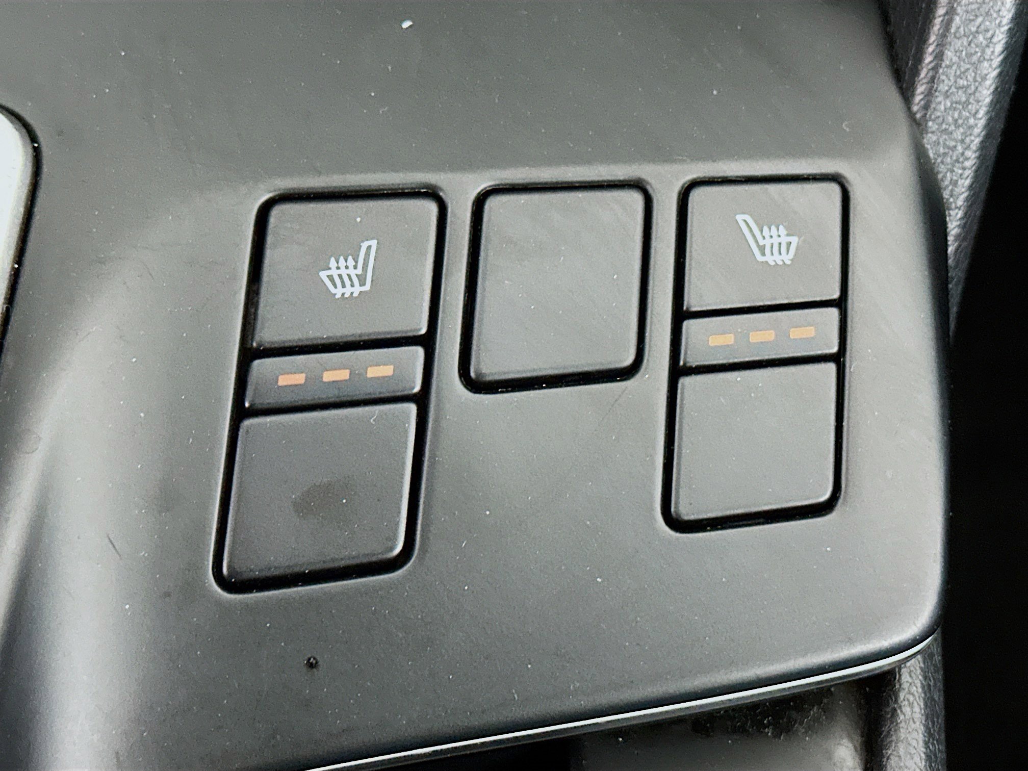 Used 2025 Kia Sportage LX image 25