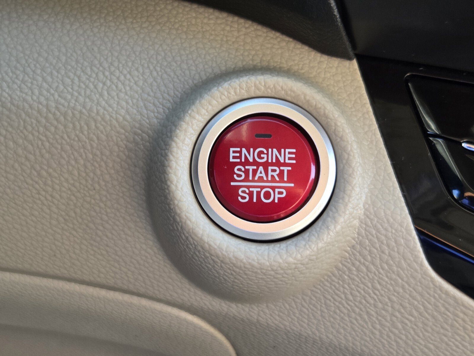 Used 2017 Honda Accord EX-L image 25