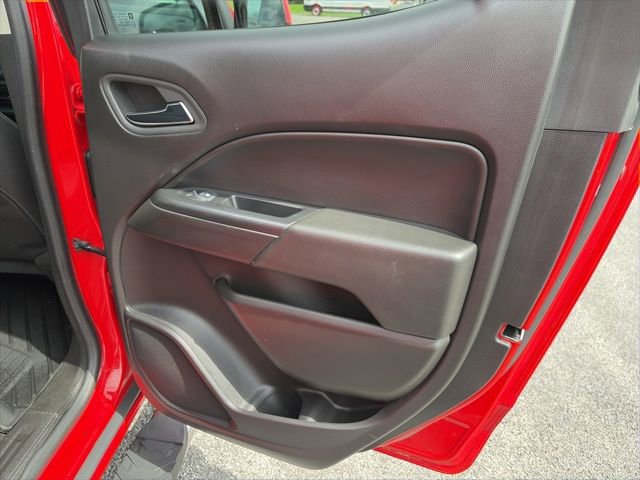 Used 2018 Chevrolet Colorado LT image 13
