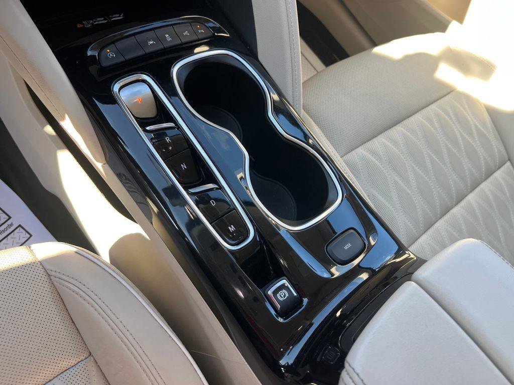 Used 2023 Buick Envision Avenir image 15