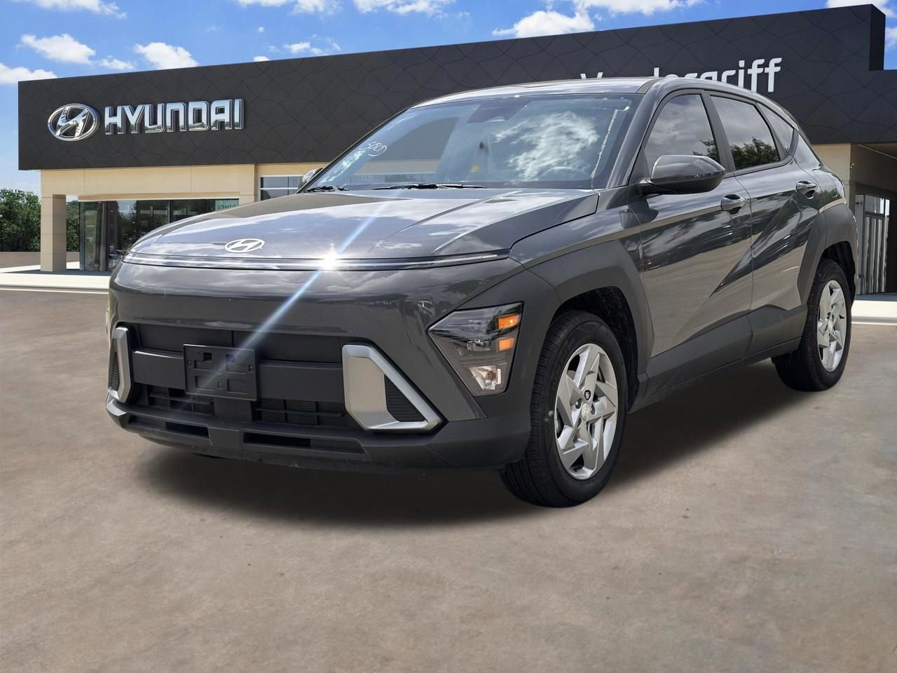Used 2026 Hyundai Kona SE FWD image 2