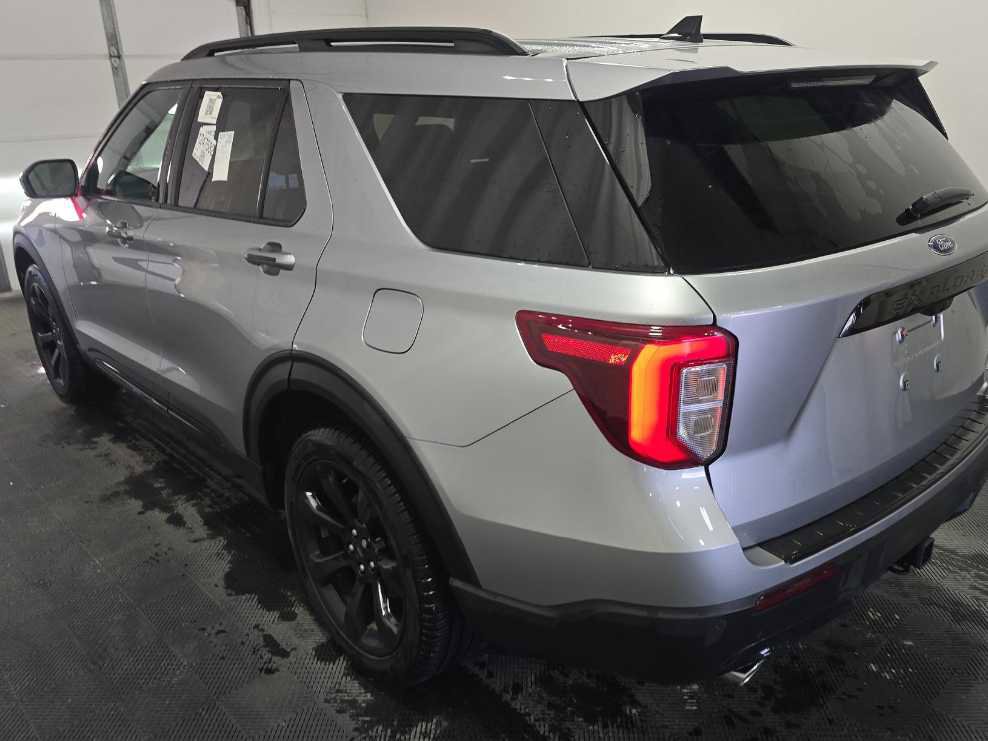 Used 2024 Ford Explorer ST-Line w/ Class IV Trailer Tow Package image 7
