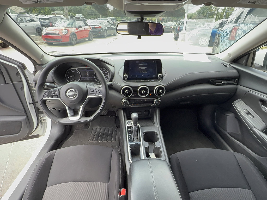 Used 2025 Nissan Sentra SV FWD image 7