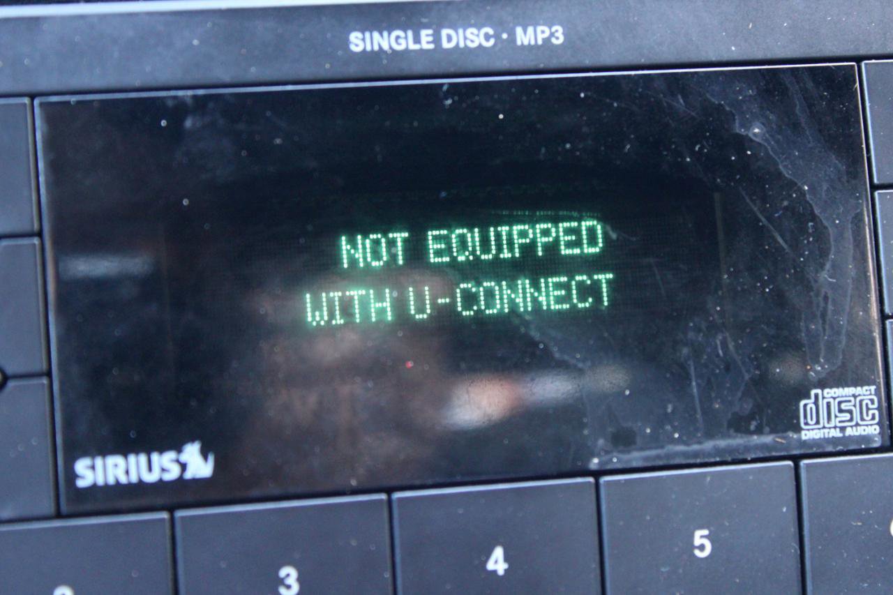 Used 2014 Dodge Avenger SE image 31