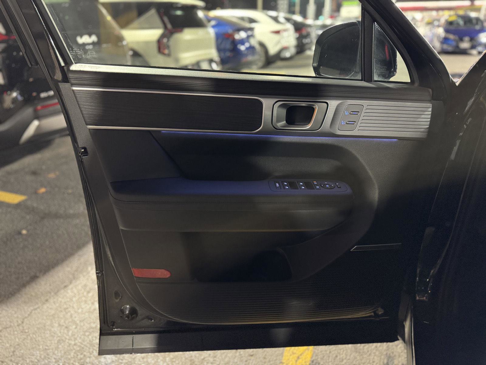 Used 2024 Hyundai Santa Fe Limited image 21