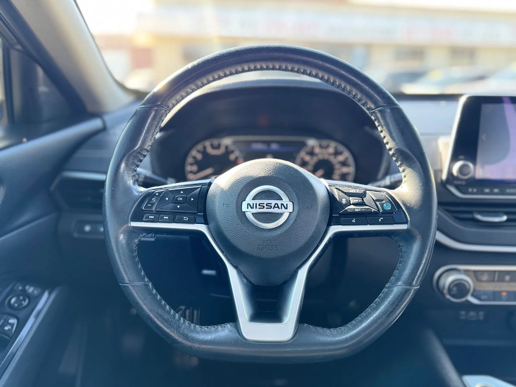 Used 2022 Nissan Altima 2.5 SV w/ SV Premium Package image 17